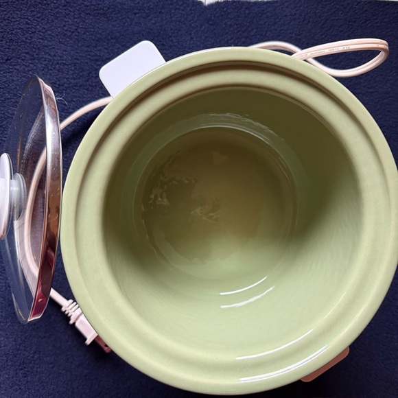 Sunbeam Slow Cooker 1.5 Quart Capacity Model SC115 - Picture 2 of 4